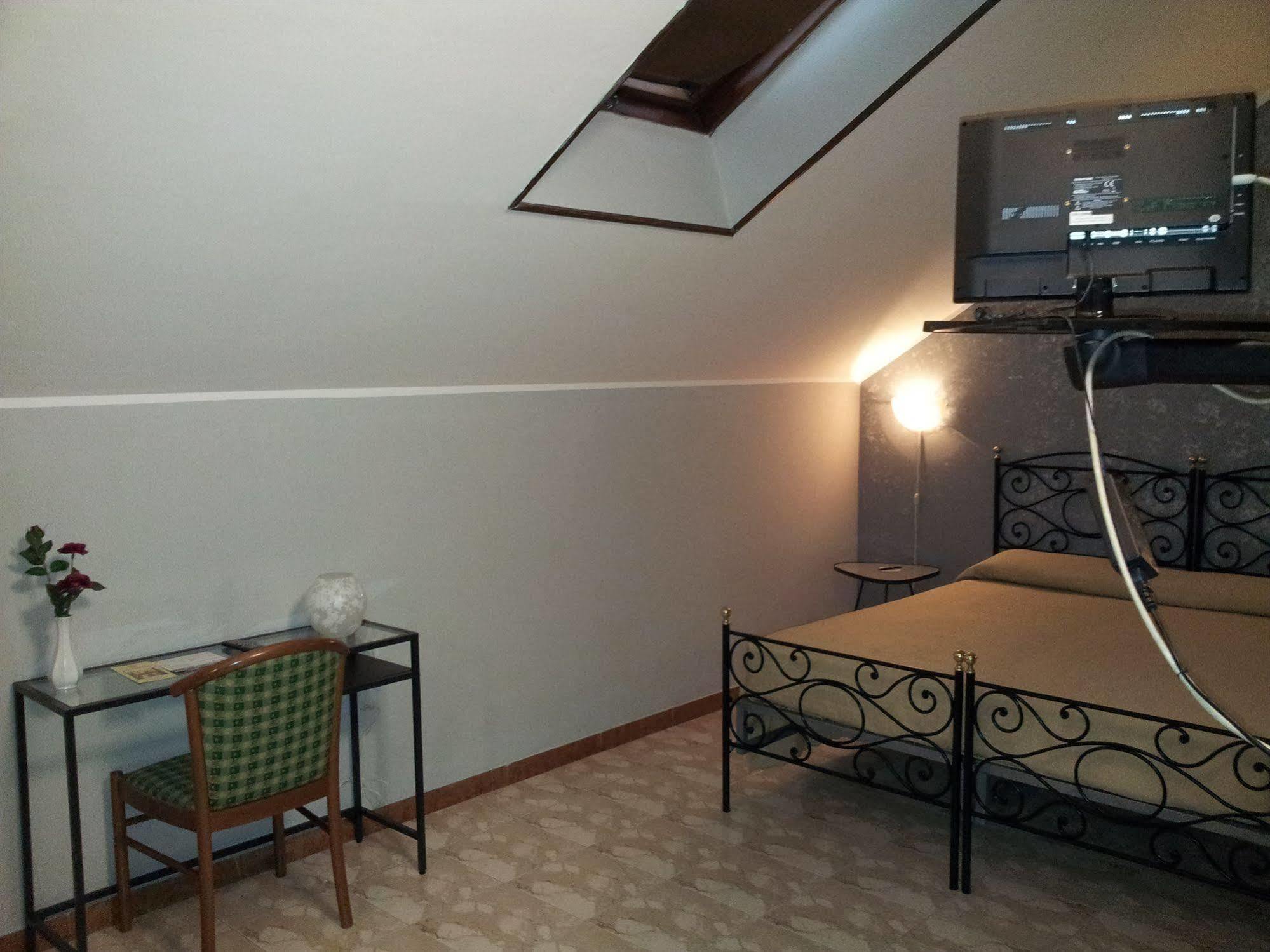 Hotel Imperial Turin Bagian luar foto