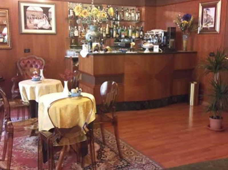 Hotel Imperial Turin Bagian luar foto
